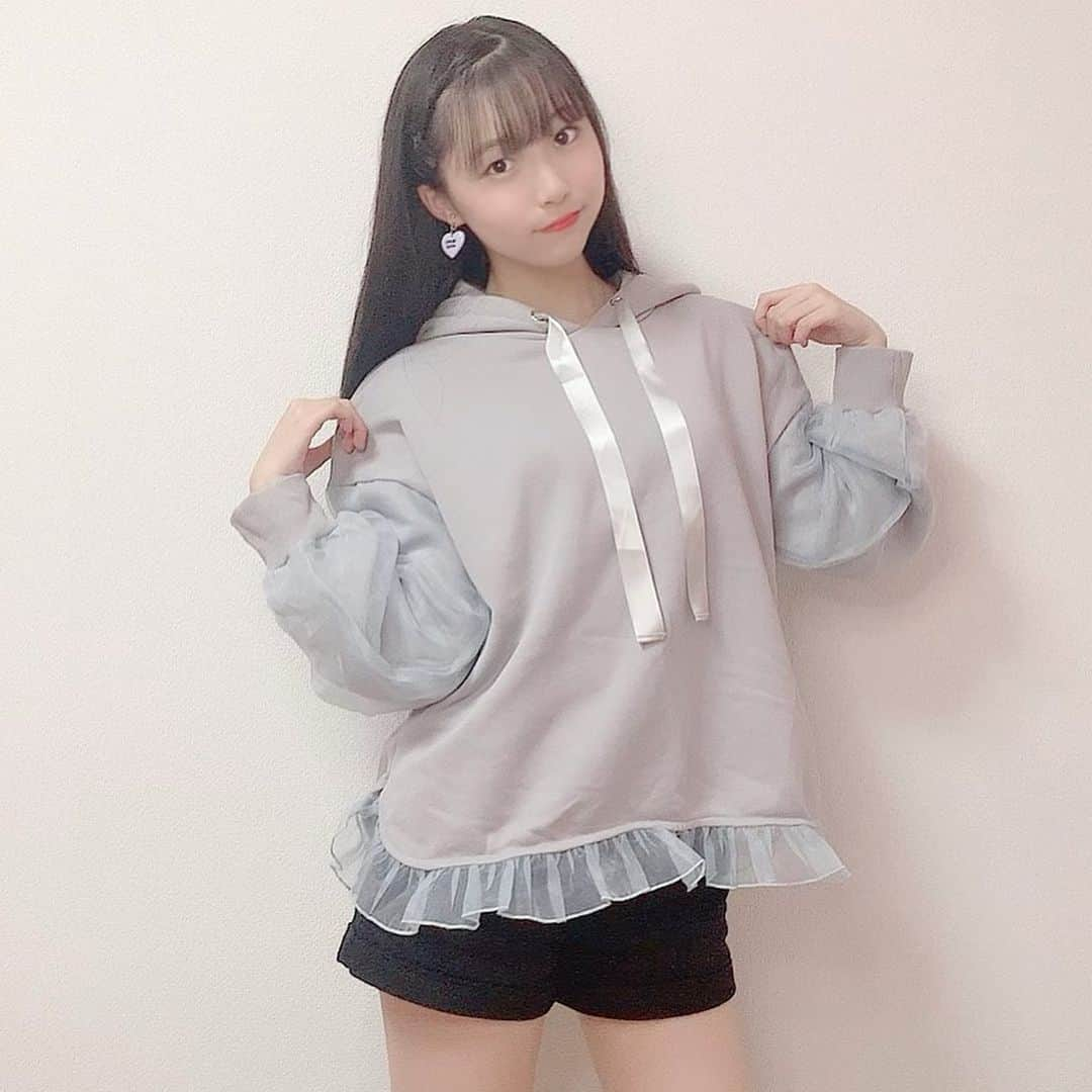 平野百菜さんのインスタグラム写真 - (平野百菜Instagram)「菅原さんからお洋服いただきました！！  めっちゃ嬉しいー😚めっちゃかわいいー😚 ありがとうございます💓💓  いっぱい着ます😍  #ske48  #菅原茉椰  さん #平野百菜」11月24日 20時34分 - morimori180905