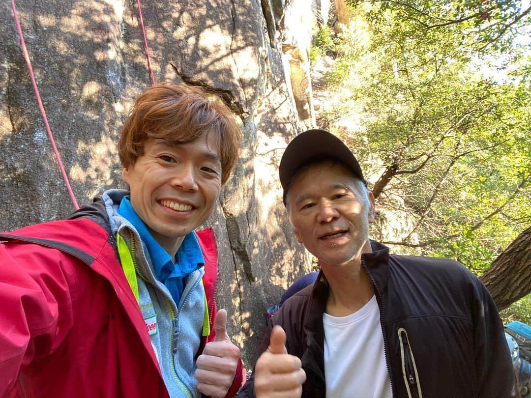 伊東秀和さんのインスタグラム写真 - (伊東秀和Instagram)「瀬戸内JAM🌈Day2 小豆島✨  朝1番からパラパラと岩が欠ける渋いスラブの11bから始まり💥その後も長くて楽しい課題を多めにみんなで楽しんでもらいました🌟 ご飯の後の温泉も最高♨️ @raffinee_orientalbio @cowsoapcp @mammut_japan @camp1889 #小豆島 #吉田の岩場 #クライミング #climbing #goprohero7 #久しぶりのgopro #瀬戸内 #瀬戸内jam2020 #オリーブ温泉」11月24日 21時05分 - hide9a2019