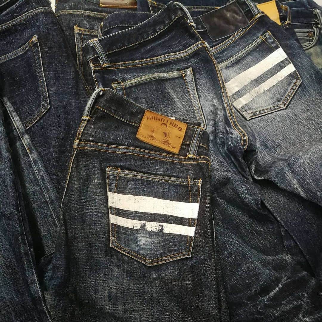 momotarojeansのインスタグラム：「jeans shows one's histories. 人それぞれの色落ちがジーンズの醍醐味です.」