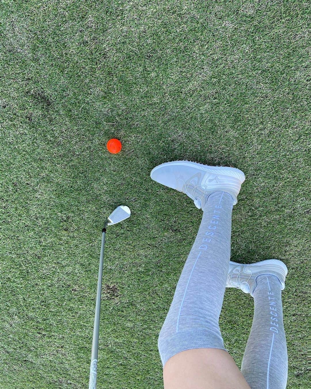 野崎萌香さんのインスタグラム写真 - (野崎萌香Instagram)「Simple is the best.   🏌️‍♀️⛳️🍁⛲️  golf wear ... @descentegolf」11月24日 21時39分 - moeka_nozaki