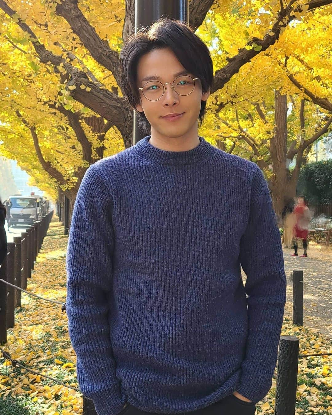 【公式】TBS火曜ドラマ「この恋あたためますか」のインスタグラム：「🍁 #恋あた へカウントダウン🍁 まもなく22時から6話放送ですよ!! スタンバイはOKですか!?📺🧎‍♀️ まもなくですよ!!!  #シャッチョさんと待ち合わせ  #この恋あたためますか #中村倫也」