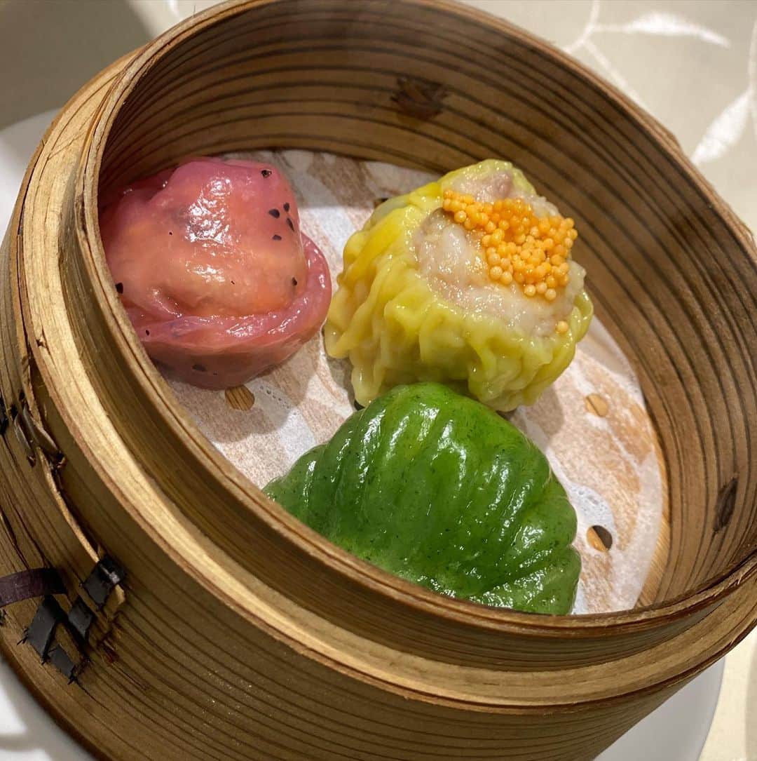 河野まひるさんのインスタグラム写真 - (河野まひるInstagram)「👲🏻🇨🇳🥟 この間初めてコースの中華料理を食べたよ～～ どれも初めて食べた味で幸せでしたへへへ」11月24日 22時08分 - mahiru_kouno