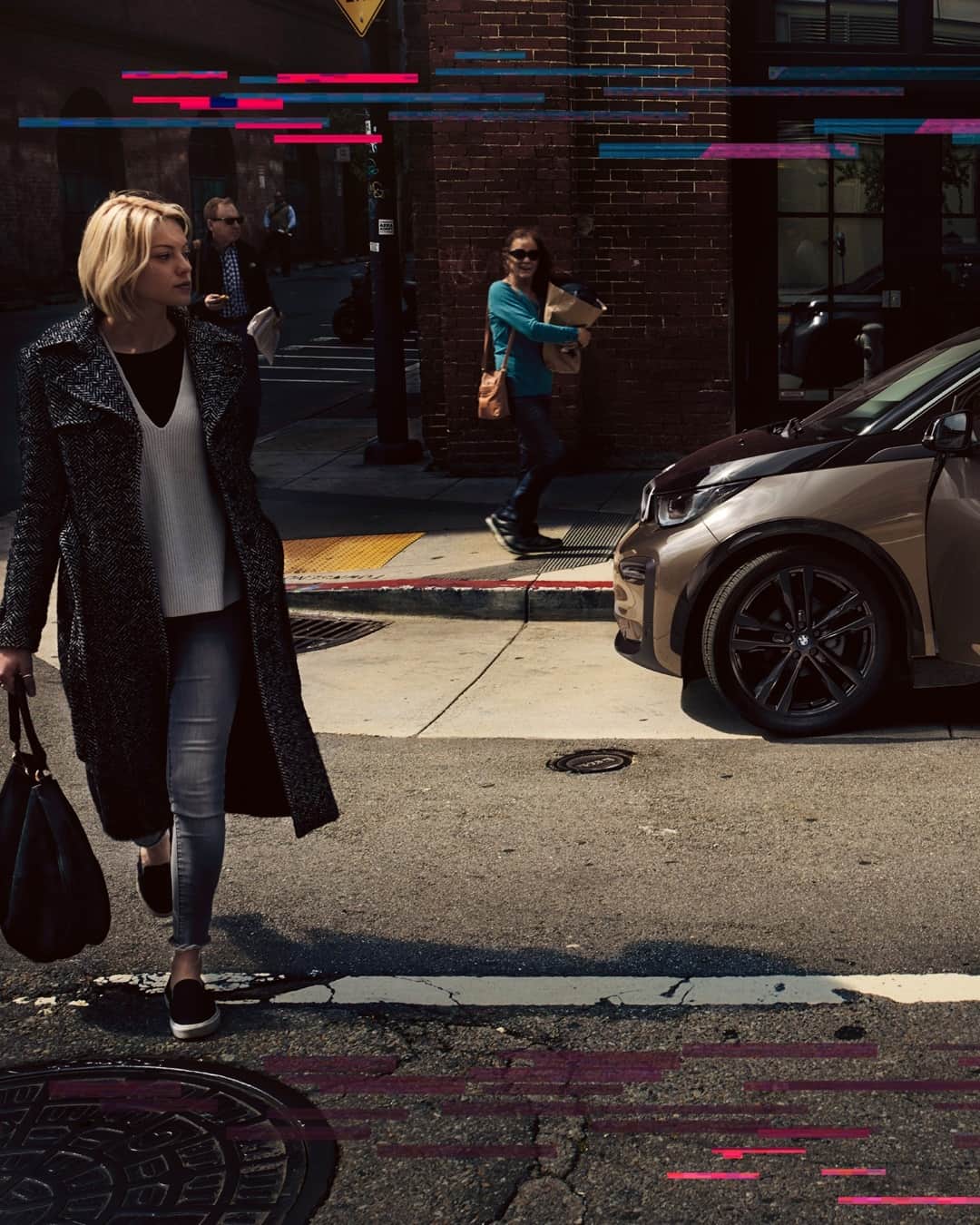 BMWのインスタグラム：「Created for the city. Built for the world. The BMW i3. #THEi3 #BornElectric #NEXTGen #BMW @BMWi」
