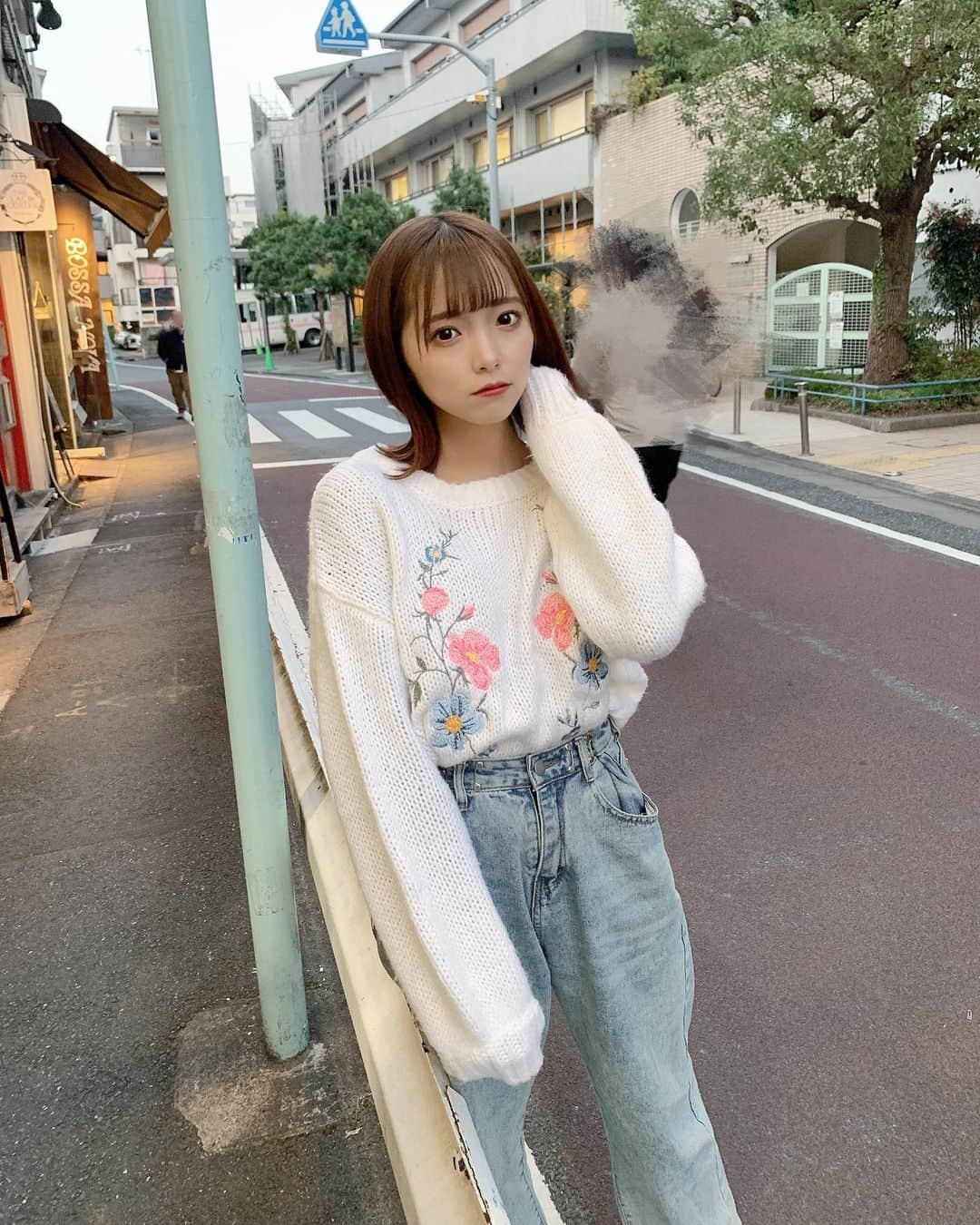 福山梨乃さんのインスタグラム写真 - (福山梨乃Instagram)「コートの丈感と服合わすの苦手すぎて毎日この服なんか違うってなりながら家出る🤦🏻‍♀️みなさん冬服なにか買いましたか！！ . tops→ @hm  bottoms→ @qoo10.official  .」11月24日 22時55分 - rinomaru_