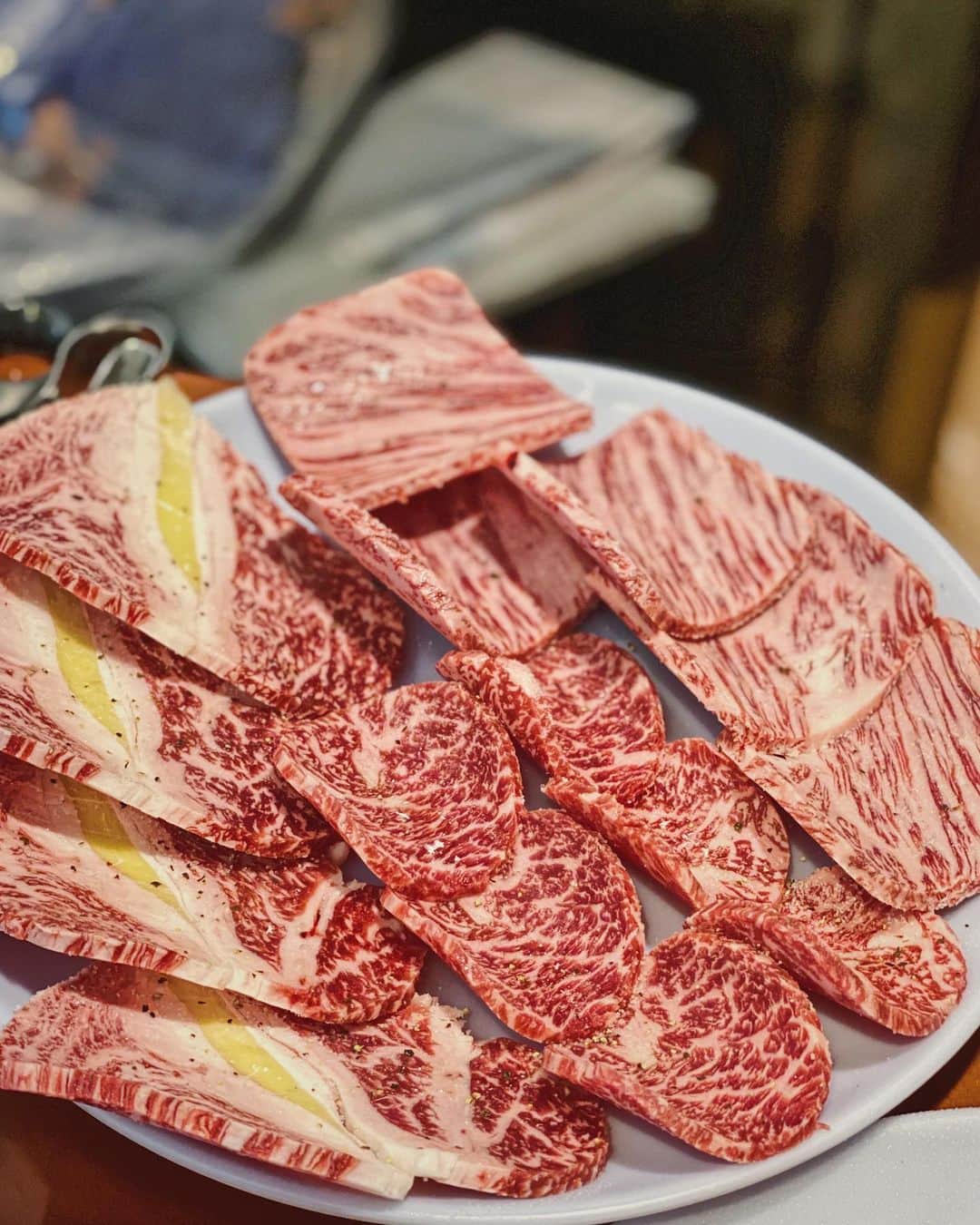 パク・ヨンインのインスタグラム：「고기 퀄리티 보통아이요🤣 @yong.chelin」