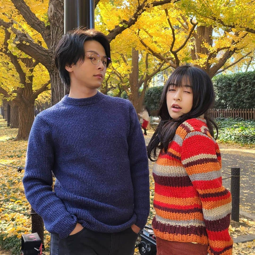 【公式】TBS火曜ドラマ「この恋あたためますか」のインスタグラム：「🍁 #恋あた 追あた祭り🍁今夜の第6話いかがでしたか？皆さんの感想お待ちしておりま〜す🙌❄  そしてこのあとも、チョコっと裏話紹介して追あたしていきますよ〜  #森七菜 #中村倫也 #シャチョキキ #息ぴったりのお二人 #この恋あたためますか」