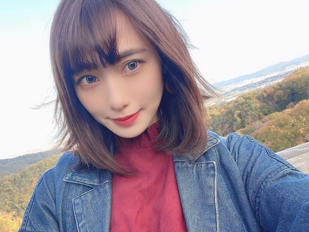 ぴよさんのインスタグラム写真 - (ぴよInstagram)「今日はとても良い日😌 最近自撮りをする😌前もしてたけど☺️ 髪ボサボサ😧」11月24日 23時35分 - _piyogram_