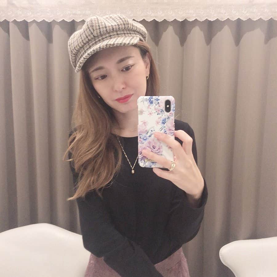 菊池かなこのインスタグラム：「.  新宿のもとび美容外科で HIFUを受けて来ました☺︎ . HIFUはしっかりリフトアップ効果が出るのに ダウンタイムも少ないので大好きな施術☺︎ . 看護師さん優しくお話ししてくれて 安心して受けられました✨ . 1ヶ月後効果がもっと出るみたいなので楽しみ! . . ୨୧┈┈┈┈┈┈┈┈┈┈┈┈┈┈┈┈┈୨୧ #もとび#もとび美容外科クリニック#もとび美容外科 #美肌治療#おすすめ#美容皮膚科#美容外科 #HIFU#ハイフ#顔やせ#即効#たるみ治療#美容外科 #リフトアップ#アンチエイジング#エイジングケア #ほうれい線#ほうれい線改善」