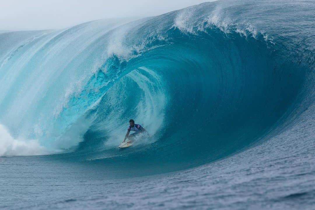 ミシェル・ボレーズのインスタグラム：「Adrenaline 💯  @wsl」