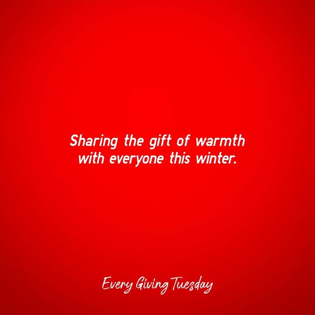 UNIQLO UKのインスタグラム：「Generosity has the power to unite and heal people during difficult times.  #UNIQLOEveryGiving Tuesday presents an opportunity to come together as a community and support a good cause that means so much to us all.  @centrepointuk #WeStayWarmTogether #UNIQLOEveryGivingTuesday」