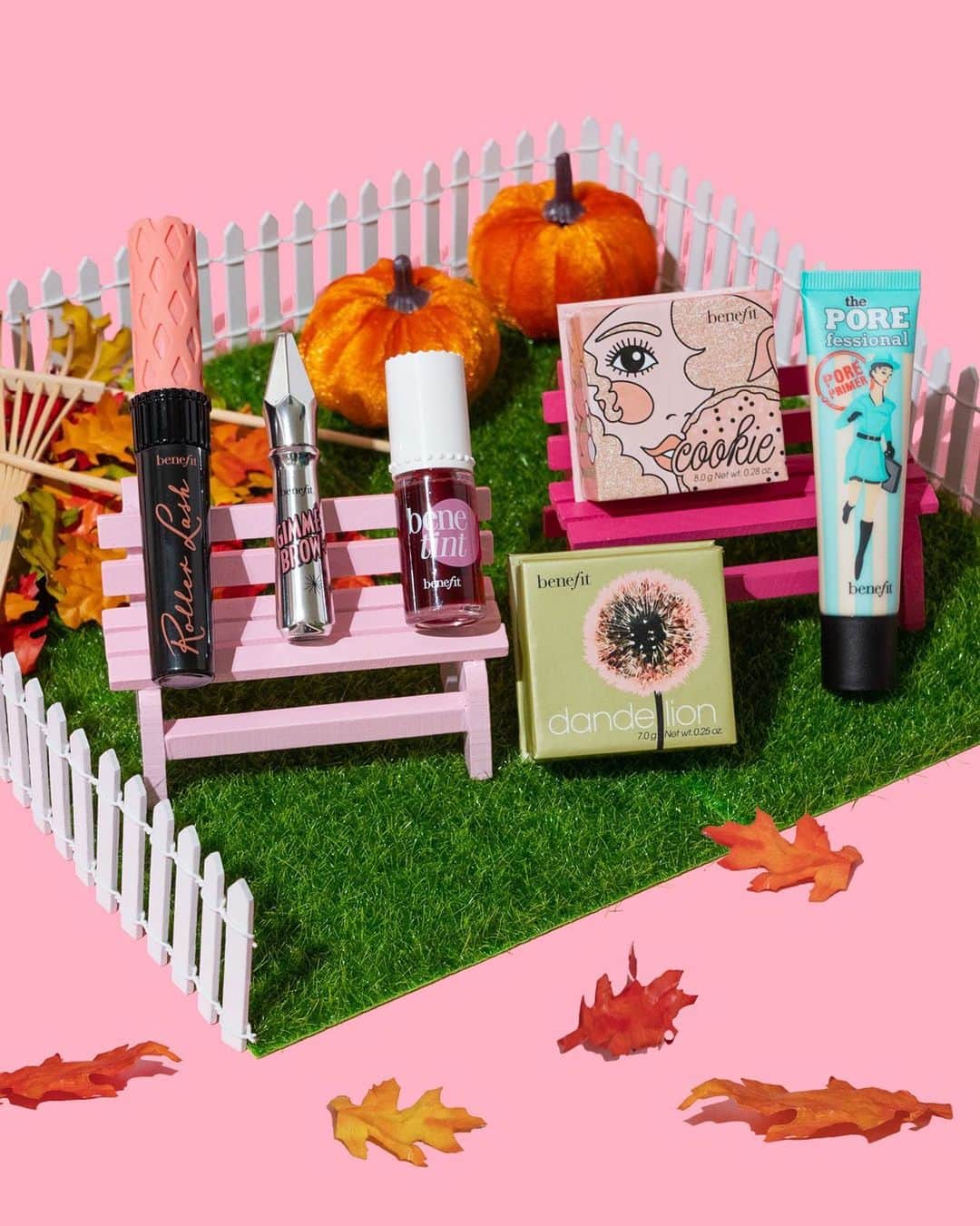 Benefit Cosmeticsさんのインスタグラム写真 - (Benefit CosmeticsInstagram)「We’re FALLing for these #benefit products 🍂」11月25日 0時32分 - benefitcosmetics