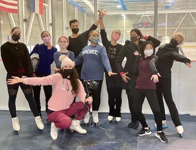 キーラ・コルピのインスタグラム：「My heart has an extra glow this week, because last Sunday I got to experience a creative workshop with all of these gentle skating warriors!! 🌪⚡️🦋💞🔥🥳  Thank you so much for participating with so much enthusiasm, courage and creativity!!」