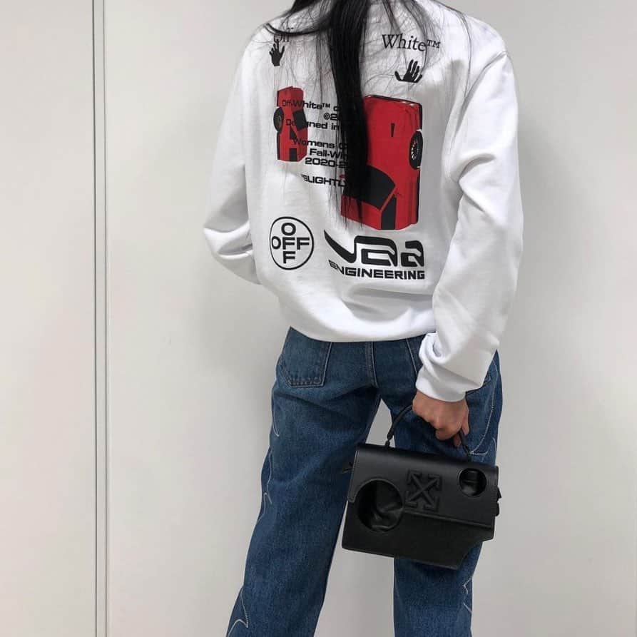 OFF-WHITE C/O VIRGIL ABLOHさんのインスタグラム写真 - (OFF-WHITE C/O VIRGIL ABLOHInstagram)「fw20 women's Off-White™ collection via @off____white____tokyo」11月25日 1時27分 - off____white