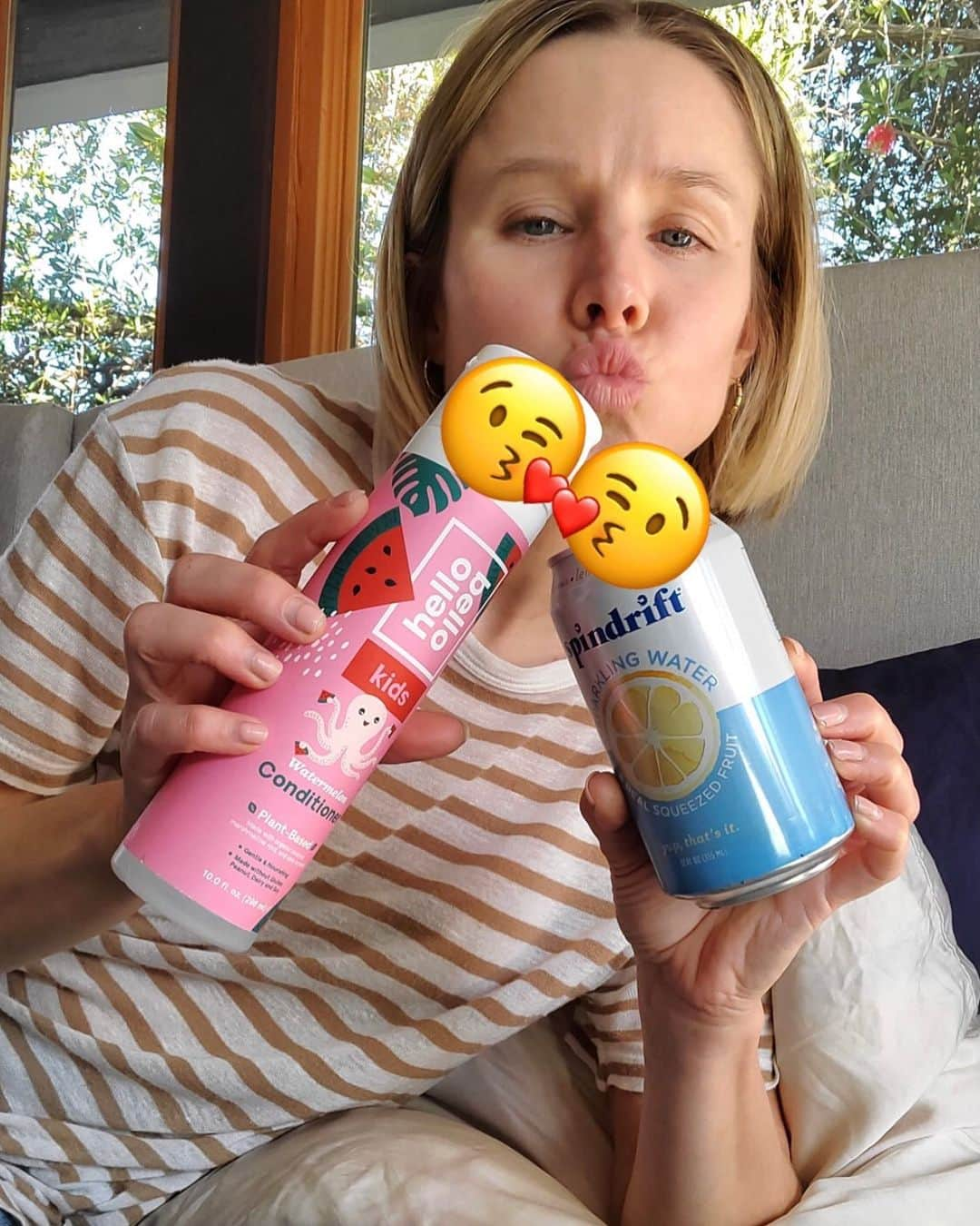 クリスティン・ベルさんのインスタグラム写真 - (クリスティン・ベルInstagram)「Love that @drinkspindrift is raising funds and  awareness for No Kid Hungry @nokidhungry . Join me in  supporting a great cause. I’ll be donating 5k to  kick off this season of giving – cheers!」11月21日 5時04分 - kristenanniebell