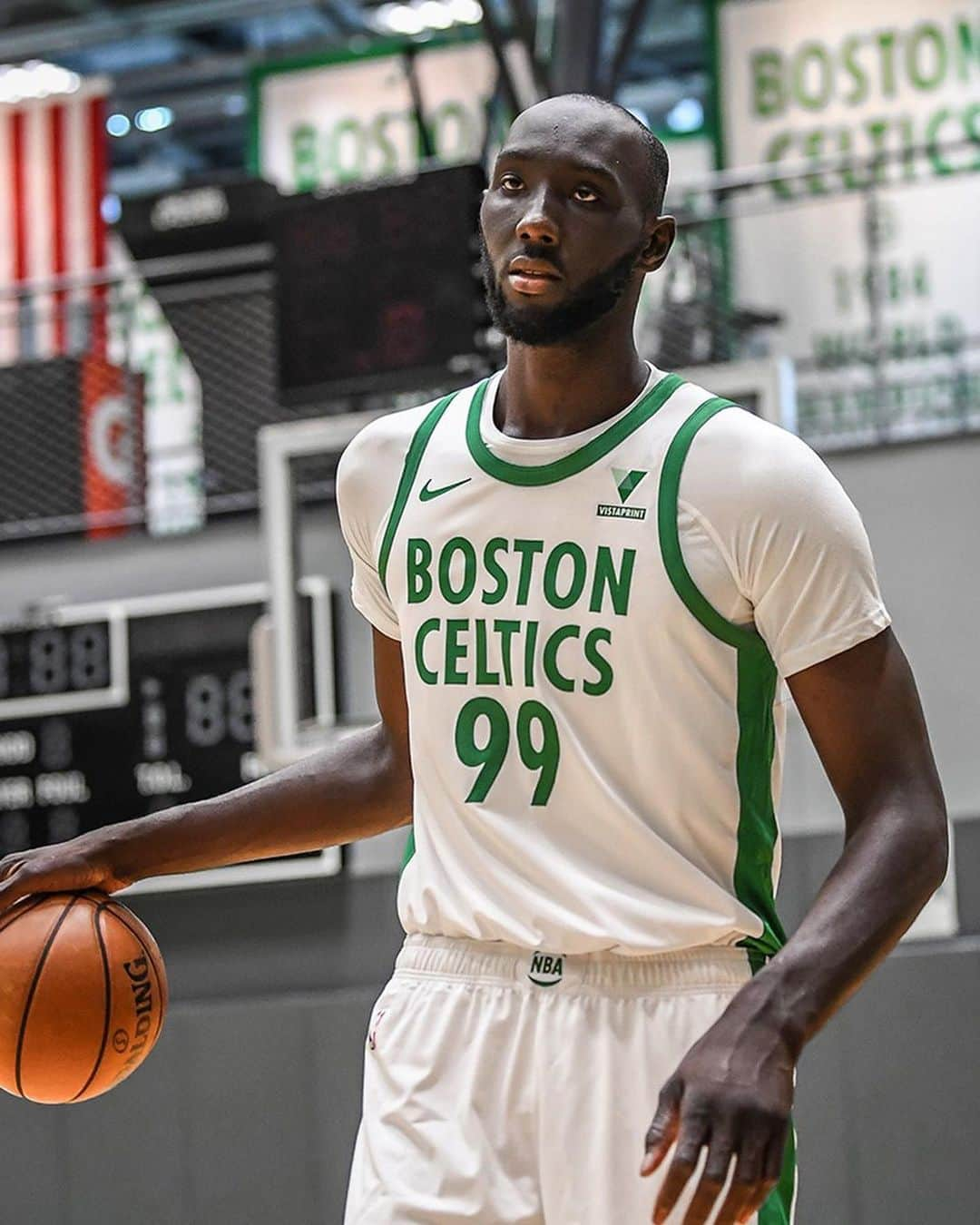 NBAさんのインスタグラム写真 - (NBAInstagram)「☘️ The @celtics reveal their new City edition uniform!」11月21日 5時14分 - nba