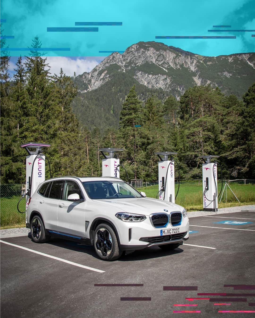 BMWのインスタグラム：「There's so much adventure waiting for you, with up to 460 kilometers of pure-electric range. The first-ever BMW iX3. #THEiX3 #BornElectric #BMW @BMWi #NEXTGen __ BMW iX3: Energy consumption in kWh/100 km (combined): 17.8–17.5. CO2 emissions in g/km (combined): 0. Further information: www.bmw.com/disclaimer.  	 Acceleration (0-100 km/h): 6.8 s. Power: 210 kW, 286 hp, 400 Nm. Top speed (limited): 180 km/h.」