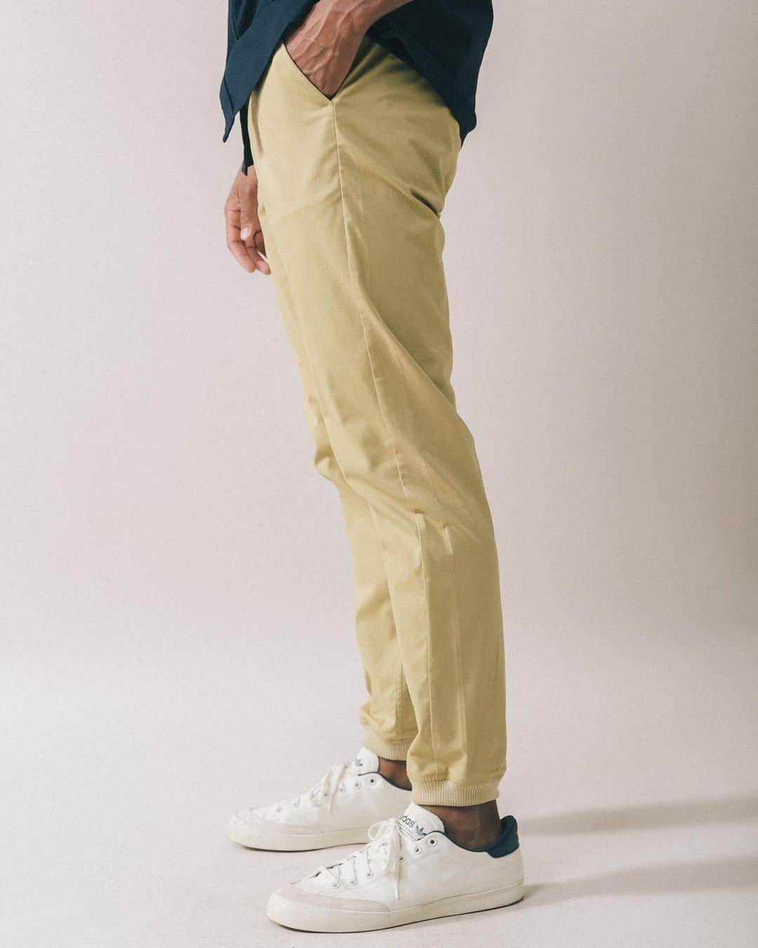パブリッシュブランドのインスタグラム：「Today will be the last day for buy two joggers and receive one button-up free.  . . . . #publishbrand #todayfortomorrow #preblackfriday」