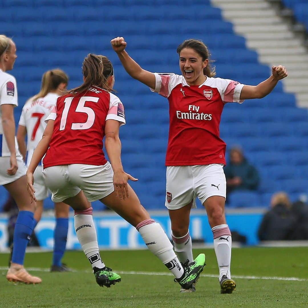 Arsenal Ladiesさんのインスタグラム写真 - (Arsenal LadiesInstagram)「Daan loves a cele with her teammates! 🤣 @daniellevddonk 🤗」11月20日 21時58分 - arsenalwfc