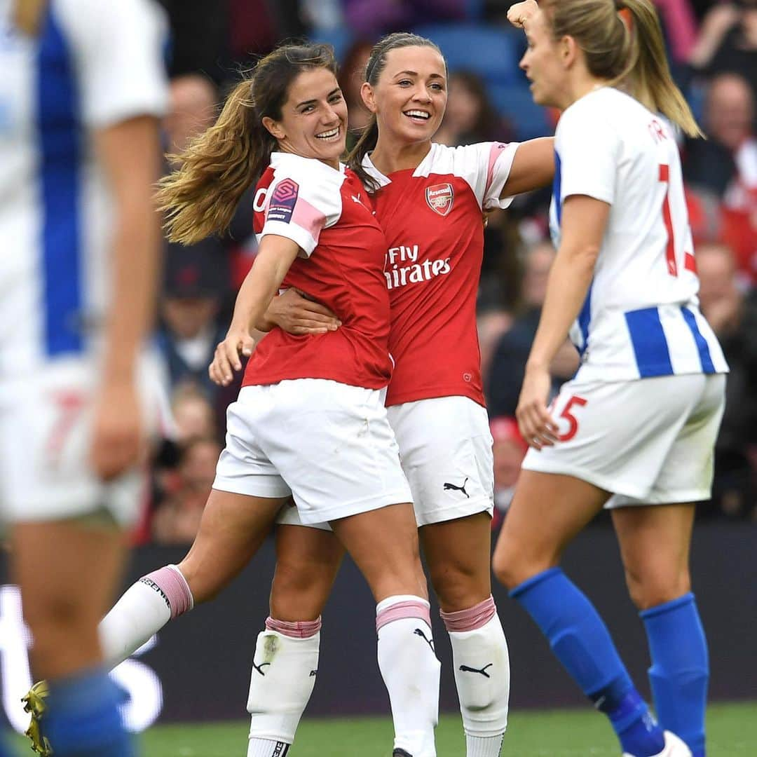 Arsenal Ladiesさんのインスタグラム写真 - (Arsenal LadiesInstagram)「Daan loves a cele with her teammates! 🤣 @daniellevddonk 🤗」11月20日 21時58分 - arsenalwfc