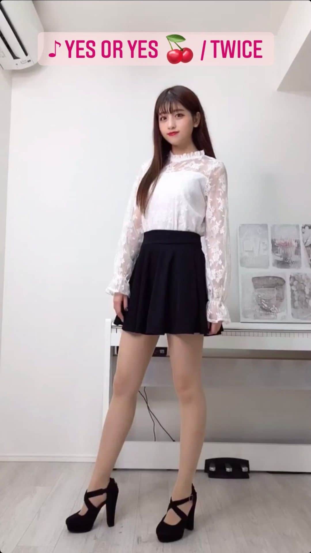 のインスタグラム：「リクエストたくさんありがとうございます！🍒 . #yesoryes #twice #yesoryestwice #twice好きな人と繋がりたい #踊ってみた #ダンス #icantstopme #ダンス動画 #早稲田 #早稲田大学 #新曲 #kpop #dance #kpopdance #dancecover #tiktok #tiktokjapan #女子大生 #リール #reels #おすすめ #kpop好きな人と繋がりたい #once #jyp #japanesegirl #オルチャンファッション #モノトーンコーデ #ミニスカート #サロンモデル #トリートメント」