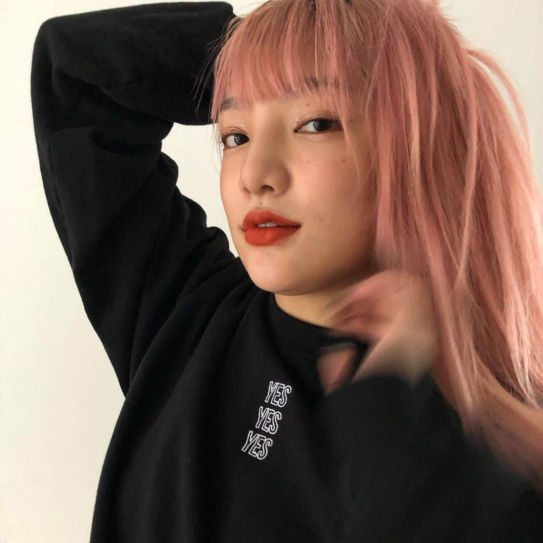 須田アンナのインスタグラム：「. 𝐏𝐥𝐞𝐚𝐬𝐞 𝐬𝐚𝐲 "𝐘𝐄𝐒"」