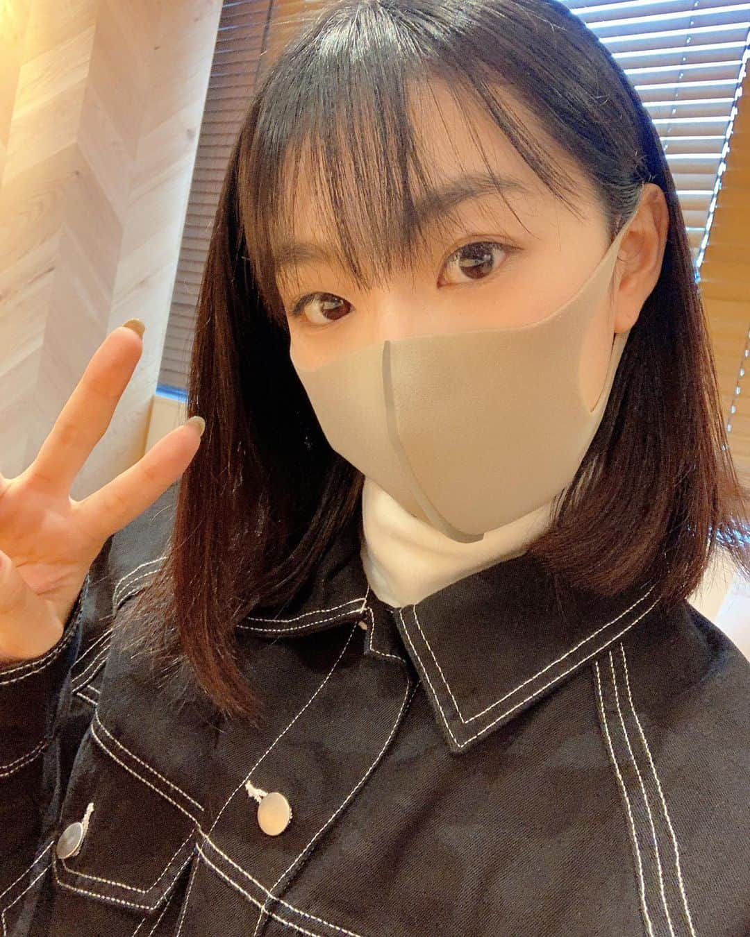 重留真波さんのインスタグラム写真 - (重留真波Instagram)「・ 今日の私、いぇい✌️ この髪の長さ慣れたな〜」11月20日 22時01分 - shigetome.manami.official