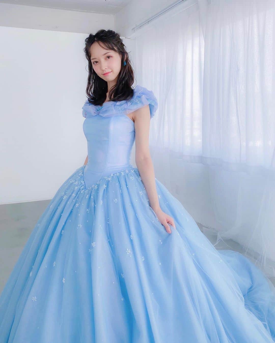 村西里世のインスタグラム