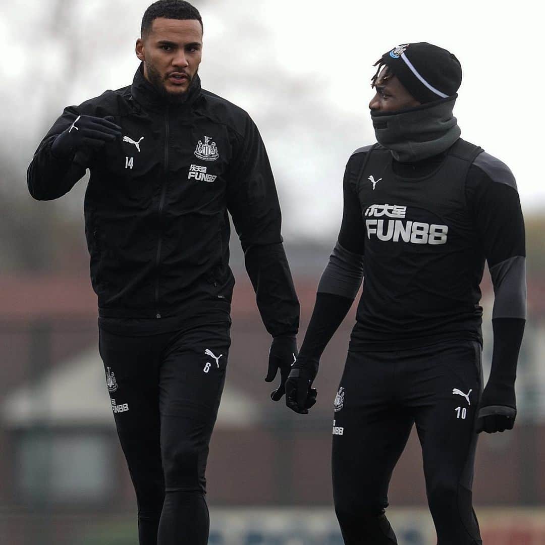 アーラン・セイント・マクシマンのインスタグラム：「Ready 💭 @lascelles16」