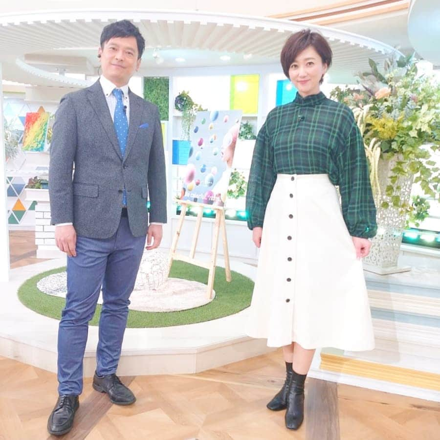 池尻和佳子さんのインスタグラム写真 - (池尻和佳子Instagram)「「鬼滅の刃」と「GU」のコラボ第二弾商品、かなり売れていましたね‼️  今日は、少し竈門炭治郎寄りの衣装でした🍀  #gu#鬼滅の刃#竈門炭治郎#緑#タダイマ #衣装#rkb#タダイマ#パイラルセンス #スタイリスト#中山昌子 さん#緒方 さん #lience#anemone#ご協力#ありがとうございます」11月20日 22時51分 - wakako_ikejiri_rkb