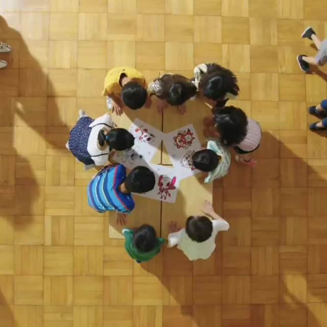 2020年東京オリンピックのインスタグラム：「Today is #WorldChildrensDay! 👧👦  #DYK that children have played an integral part in shaping the #Tokyo2020 Games❓   On #WorldChildrensDay2020 learn how important children have been in making Tokyo 2020 a reality. 👇  #UnitedByEmotion 🇯🇵🗾 @unitednations @unicef」