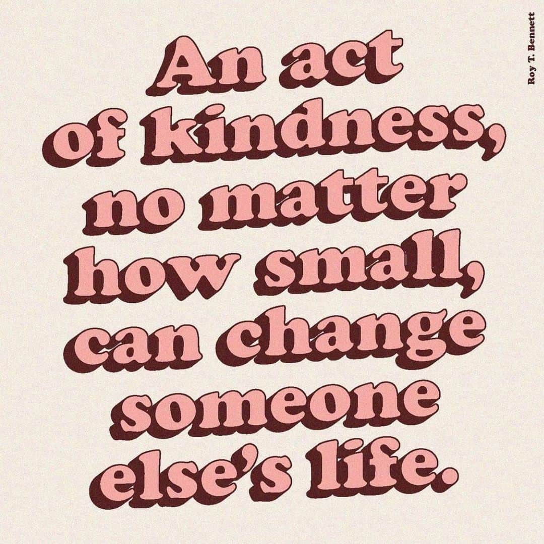 ダニジョーのインスタグラム：「Kindness rules 🌸 via @quotesbychristie #dannijomantra」