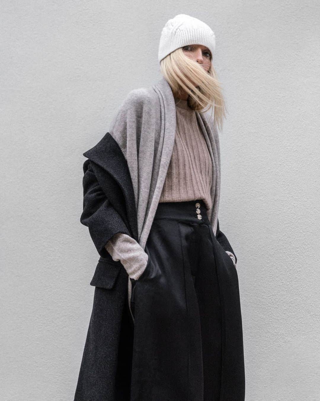 Club Monacoのインスタグラム：「Wrapped up and ready to embrace the season (and all that it brings). @figtny #FriendsOfClub」