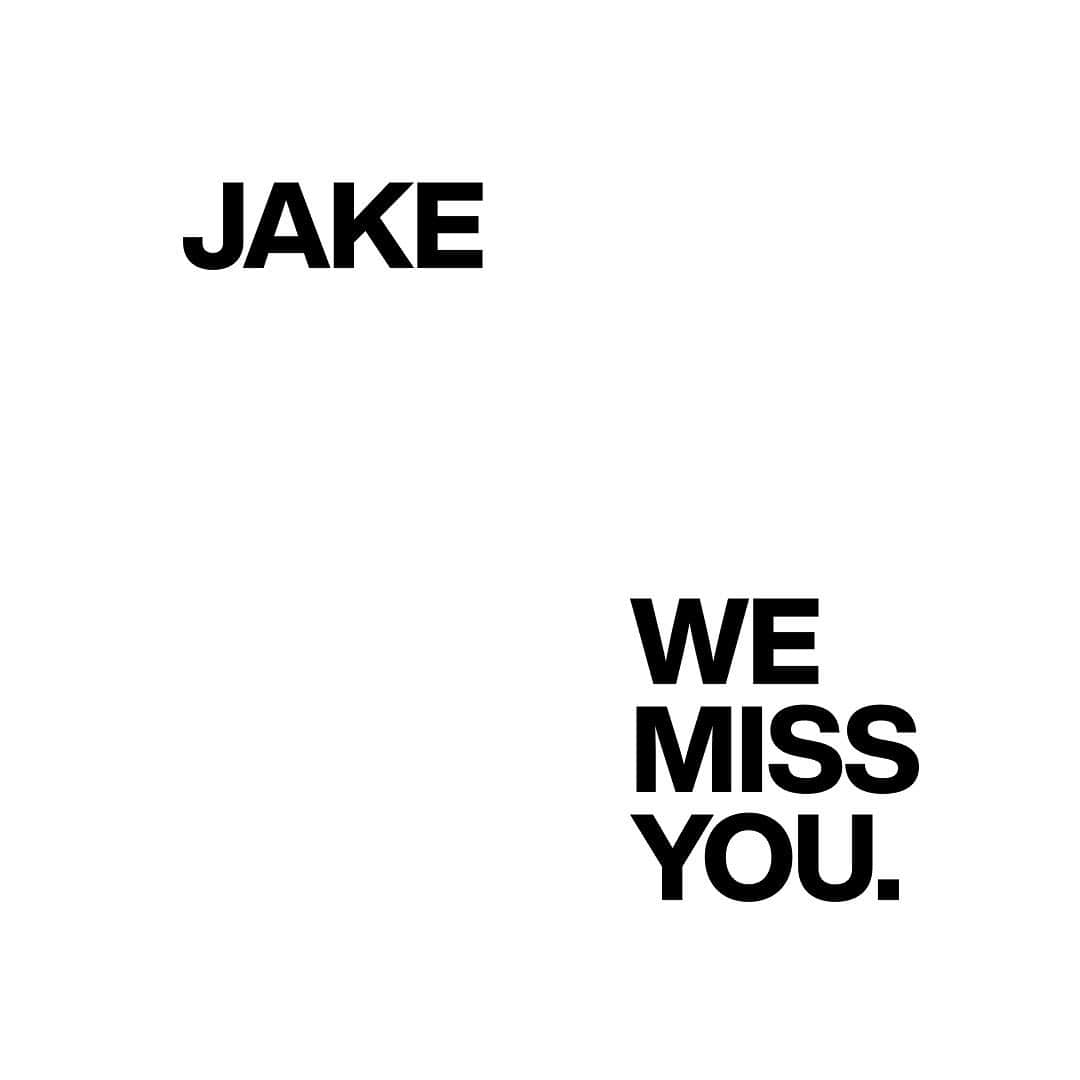 アナログクロージングさんのインスタグラム写真 - (アナログクロージングInstagram)「Take a moment with us today as we celebrate the life of Jake Burton Carpenter (@jakeburton77). This November marks the one year anniversary of Jake’s passing. So, we’re celebrating the fun, the gifts, the stories, the deep turns… Everything. Hit the link in our bio to spend some time with the man and his legacy. #rideonjake #weridetogether」11月20日 23時02分 - burtonsnowboards