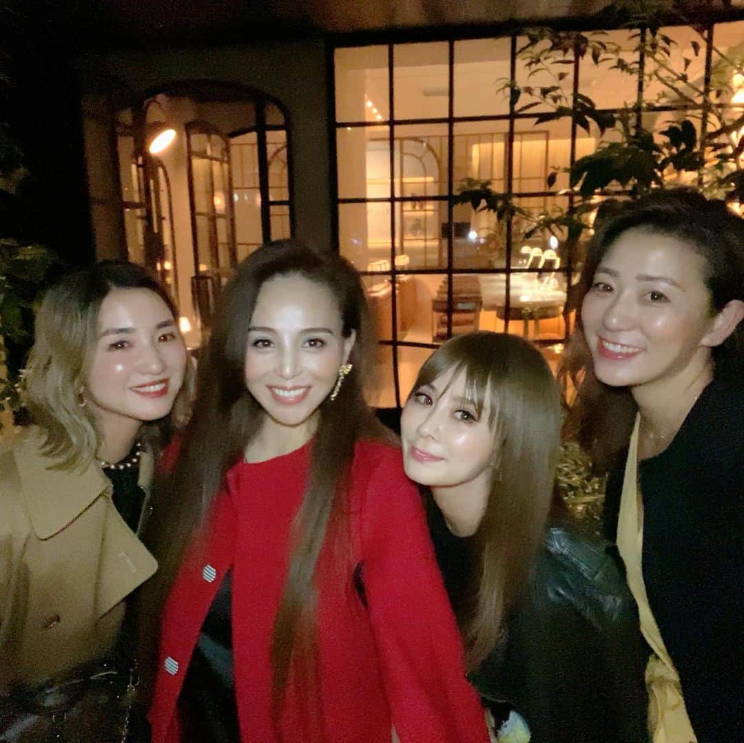 麻美さんのインスタグラム写真 - (麻美Instagram)「素敵なお店だった〜❣️ ．」11月20日 23時10分 - mami0s