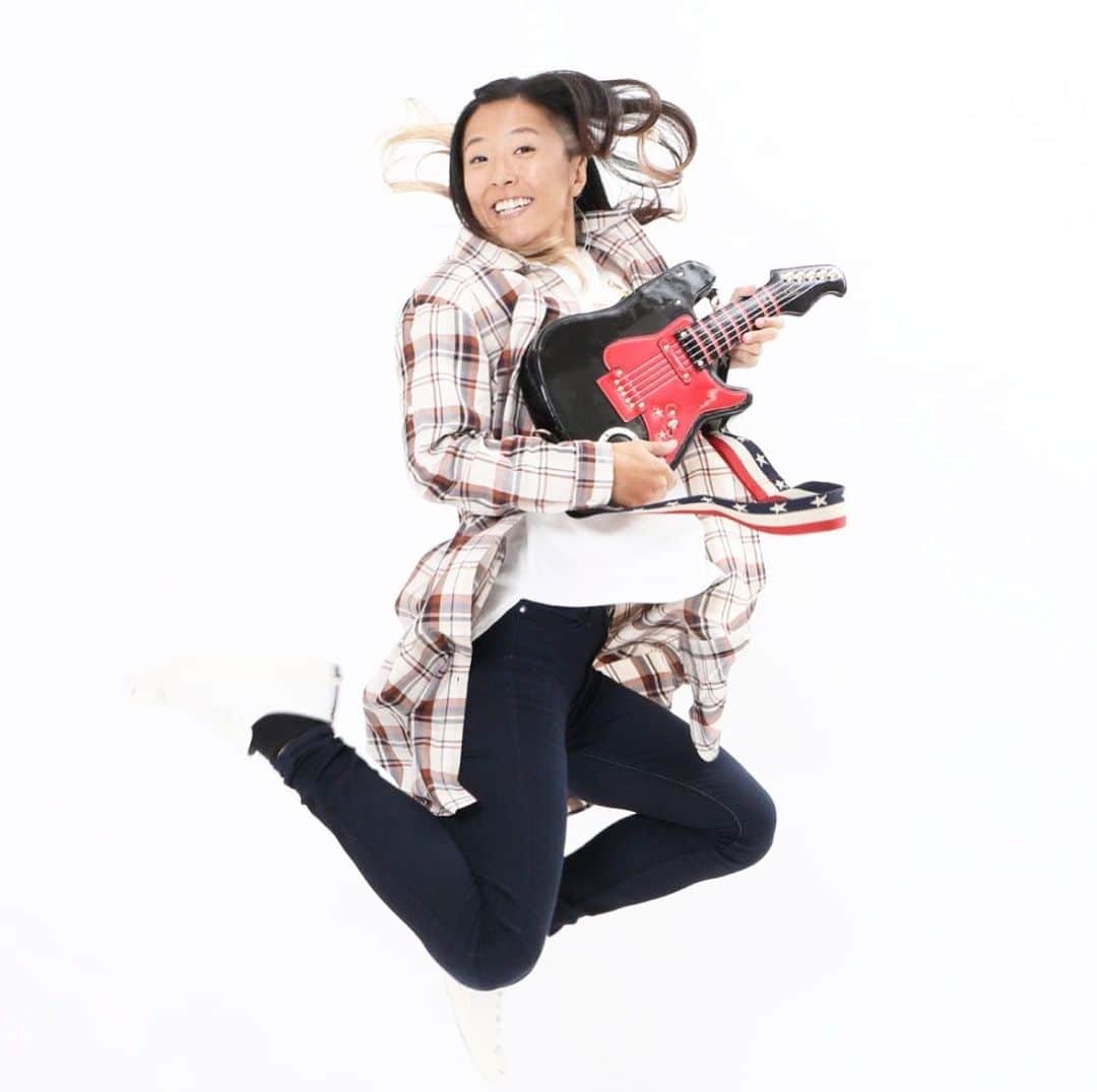 大儀見優季のインスタグラム：「Weekend Vibes 🤘🏽🎸 Let’s Rock’n’Roll  #WeekendVibes #feelinggood #yukinagasato」