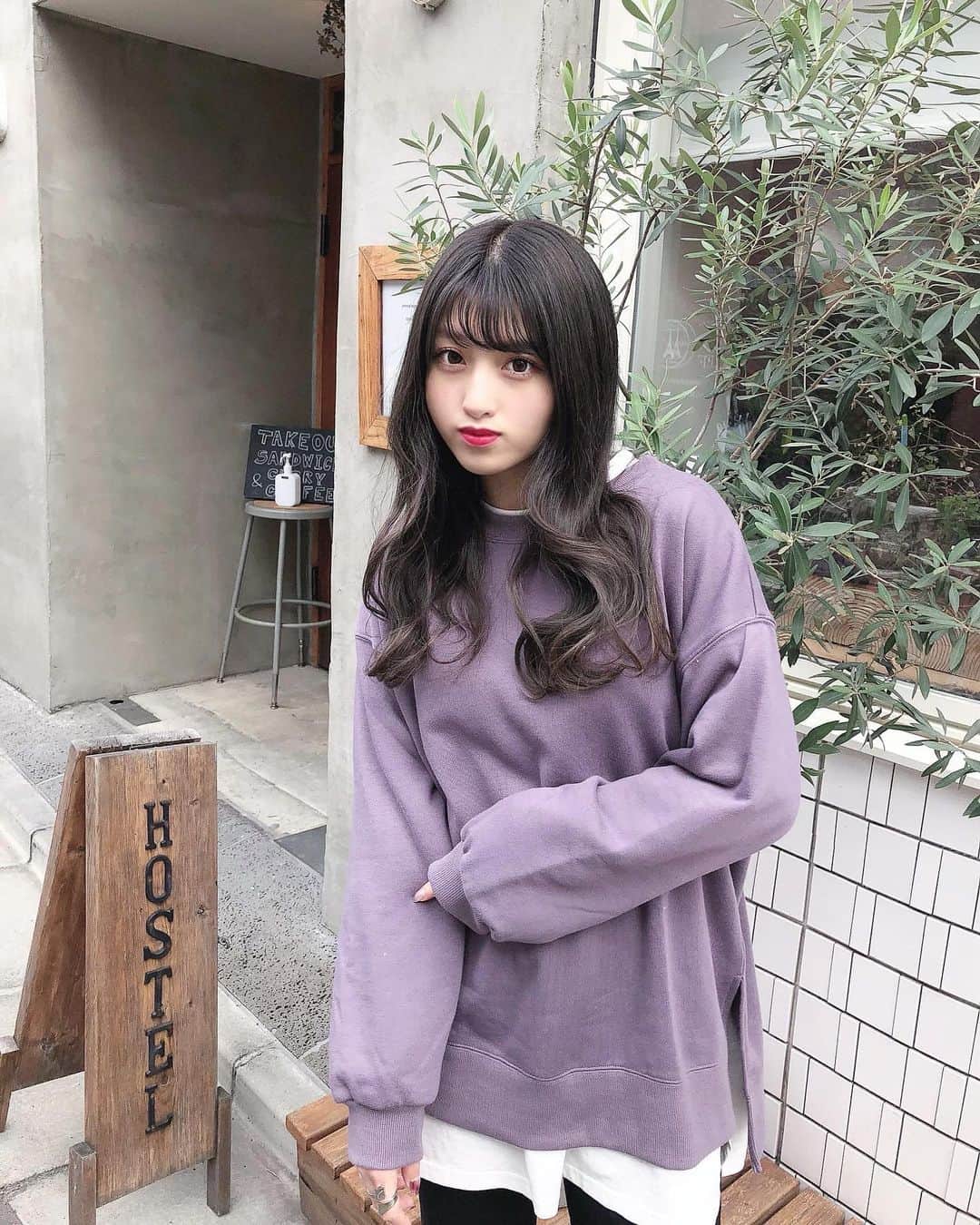 宇佐神星（きらり）さんのインスタグラム写真 - (宇佐神星（きらり）Instagram)「. . 𝐚𝐥𝐦𝐨𝐧𝐝 𝐡𝐨𝐬𝐭𝐞𝐥&𝐜𝐚𝐟𝐞🥑　@代々木八幡 . ポーズは同じだけど表情の違う2枚( ¨̮ ) . 3枚目のアボカドチーズカレーはスパイスが効いててエスニック風！🍛 甘そうに見えて実はピリッと辛いのがまた◎ . グリルドチーズサンドはめちゃめちゃチーズが伸びて 蜂蜜との相性抜群だったよ🍯 . どっちも美味しかった〜〜👧🏻」11月20日 23時38分 - kirari_usami