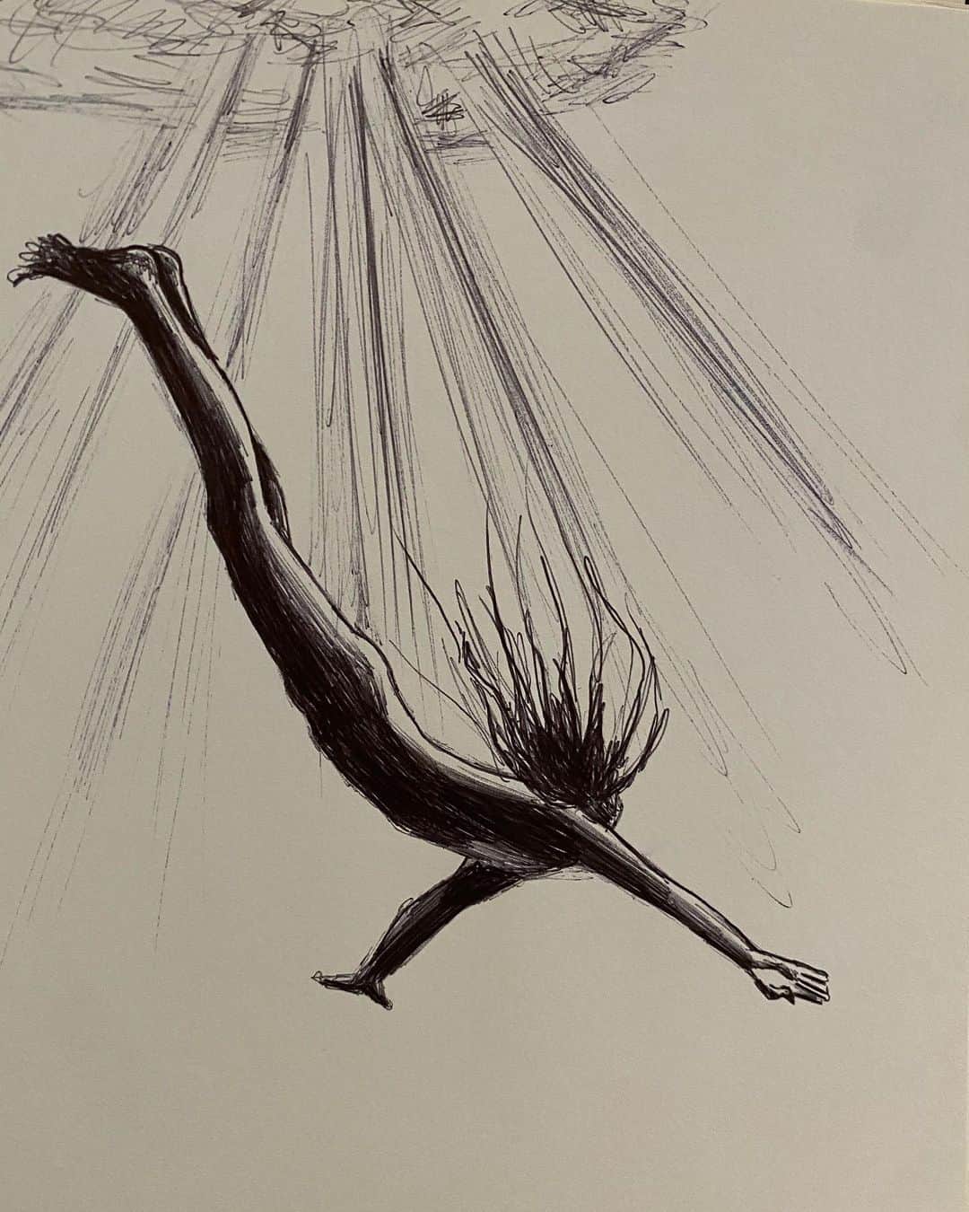 ファーン・コットンさんのインスタグラム写真 - (ファーン・コットンInstagram)「Some of my old sketches in pen. Which one resonates with you today?」11月20日 23時53分 - fearnecotton