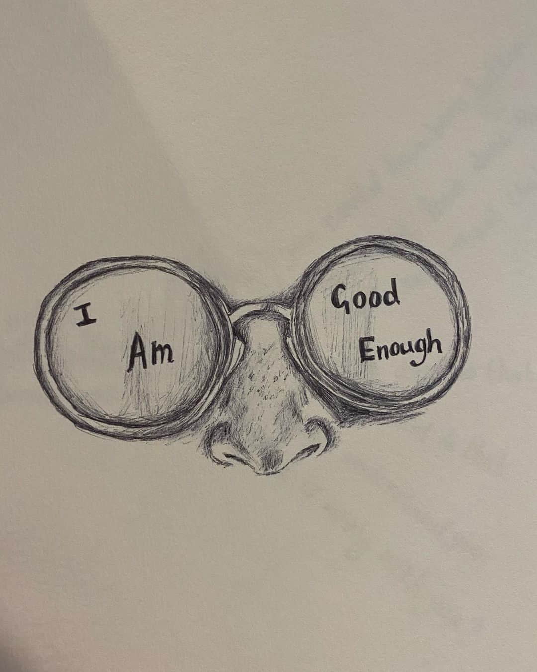 ファーン・コットンさんのインスタグラム写真 - (ファーン・コットンInstagram)「Some of my old sketches in pen. Which one resonates with you today?」11月20日 23時53分 - fearnecotton