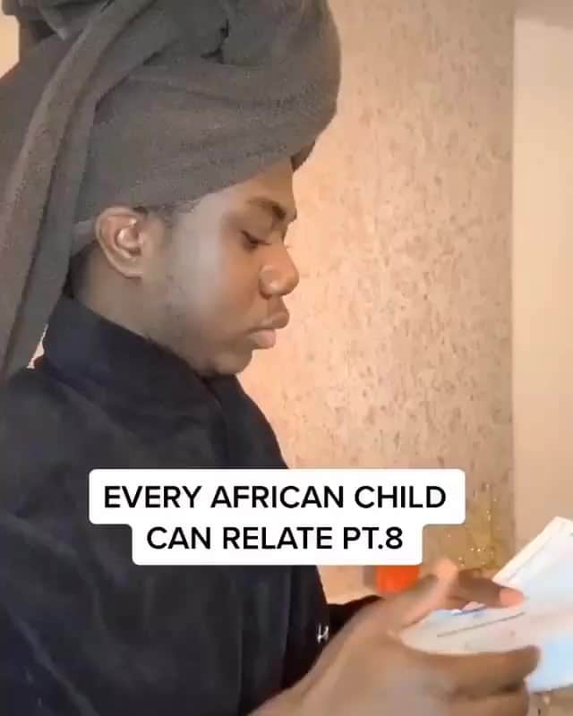 ルピタ・ニョンゴのインスタグラム：「LOL. This is the documentary of MY LIFE!  #Repost @4everjoeyy • • • • • • Every African child can relate PT.8 Who can relate?! 😂😂🤣🤣 #comedy #tagafriend #africanparents #reels #instagramreels #relatable」