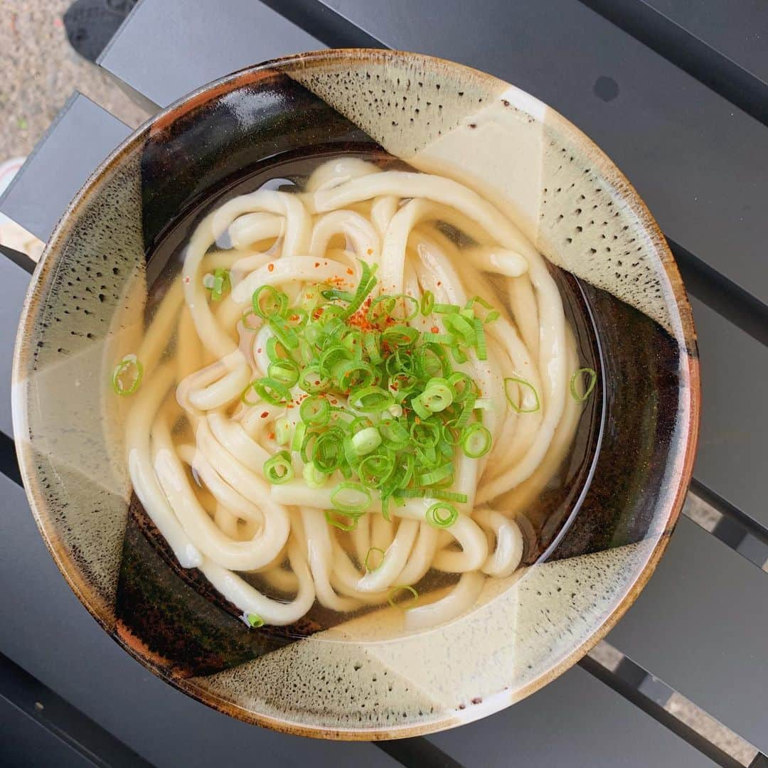 奥村真友里さんのインスタグラム写真 - (奥村真友里Instagram)「讃岐うどん巡りしてきた！  山越うどん がもううどん なかむらうどん 山下うどん  どれも美味しかったー❤️ 山越うどんが1番好きだった！！ そしてかけうどん派です！！！  #讃岐うどん巡り  #うどん#香川#高松 #山下うどん #山越うどん  #がもううどん #なかむらうどん」11月21日 0時25分 - mayuri_okumura