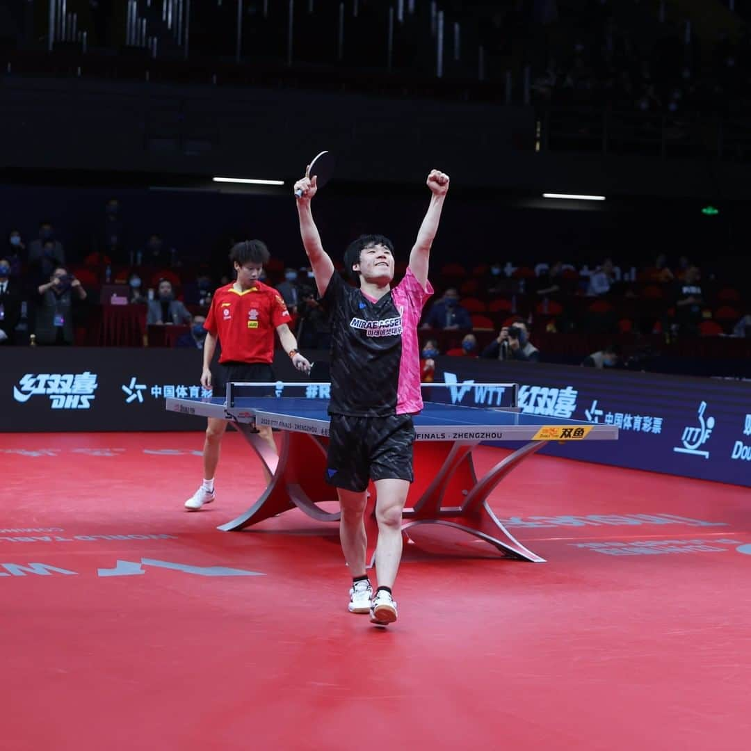 ITTF Worldさんのインスタグラム写真 - (ITTF WorldInstagram)「The celebration says it all @jangwoojin10!! 🎉💪🇰🇷🤩👏  #RESTART #ITTFfinals」11月21日 0時31分 - wtt