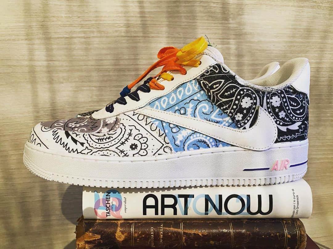 ディオニソのインスタグラム：「Nike Air Force 1 custom: WILD BANDANA  #lucaberioli #hype #colorful  #customshoes #customnike #AF1 #sneakers #handpainted #paint #handmade #work #art #love #passion #sneakerholics #freshkicks #bestcustoms #photooftheday #photography # fashion #instashoes #hypebeast #sneakerhead #instakiks #personalized」