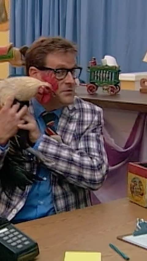デイブ・クーリエのインスタグラム：「Here’s a sketch I did on “Animal Kidding” on Animal Planet where kids were told by the producers that they were not accepting any new animal acts. #cutitout #tvcomedy #kidstv #kidfriendly #familycomedy #funnykids #funnykidsvideo #kidssaythedarndestthings」