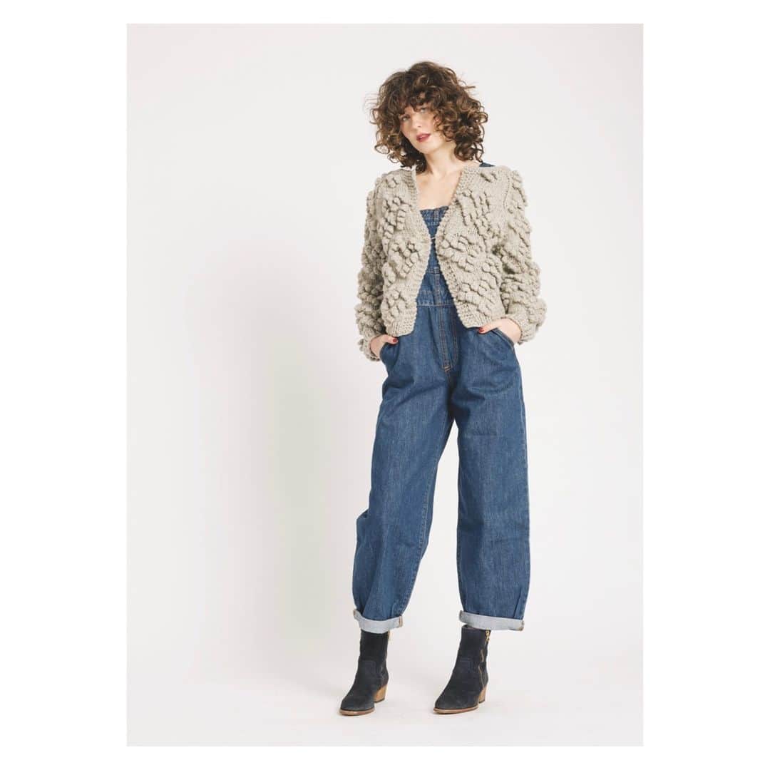 マッタのインスタグラム：「A fall favorite our Bobble Cardigan 😍⁠ ✨Hand-knit in Peru with 100% Andean Highland Wool⁠ See more at our Sag Harbor location and online⁠ ~ link in bio for more ~」