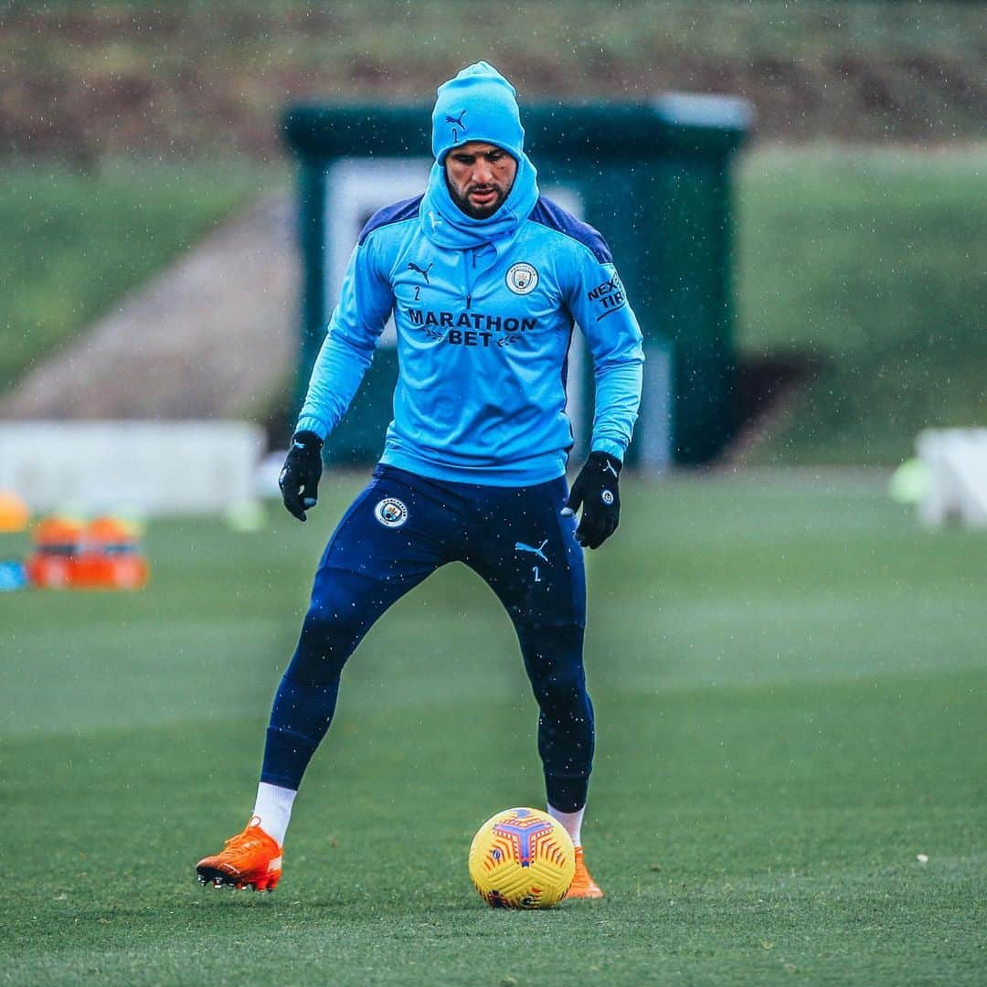 マンチェスター・シティFCさんのインスタグラム写真 - (マンチェスター・シティFCInstagram)「GAME READY 💪 #mancity」11月21日 1時02分 - mancity