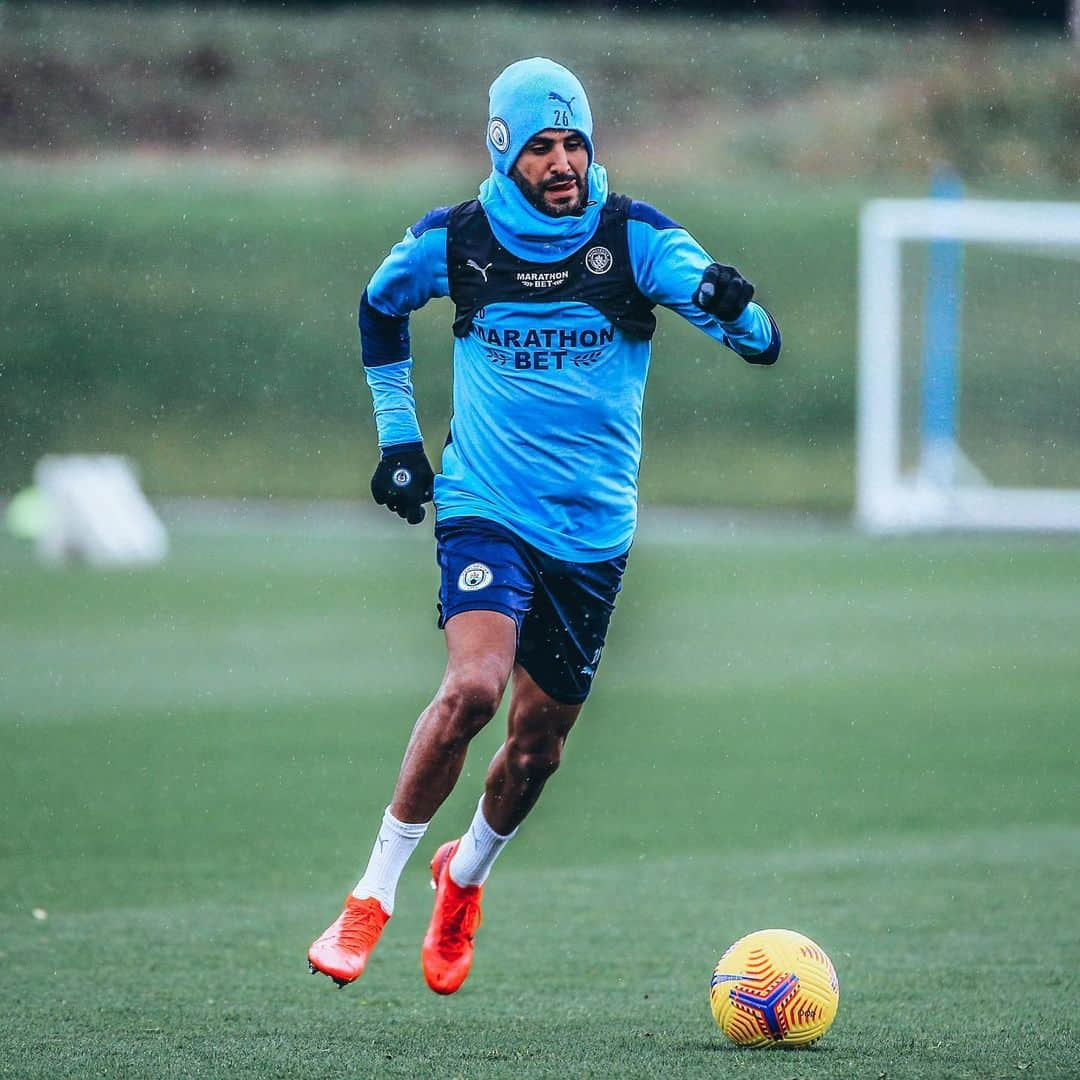 マンチェスター・シティFCさんのインスタグラム写真 - (マンチェスター・シティFCInstagram)「GAME READY 💪 #mancity」11月21日 1時02分 - mancity