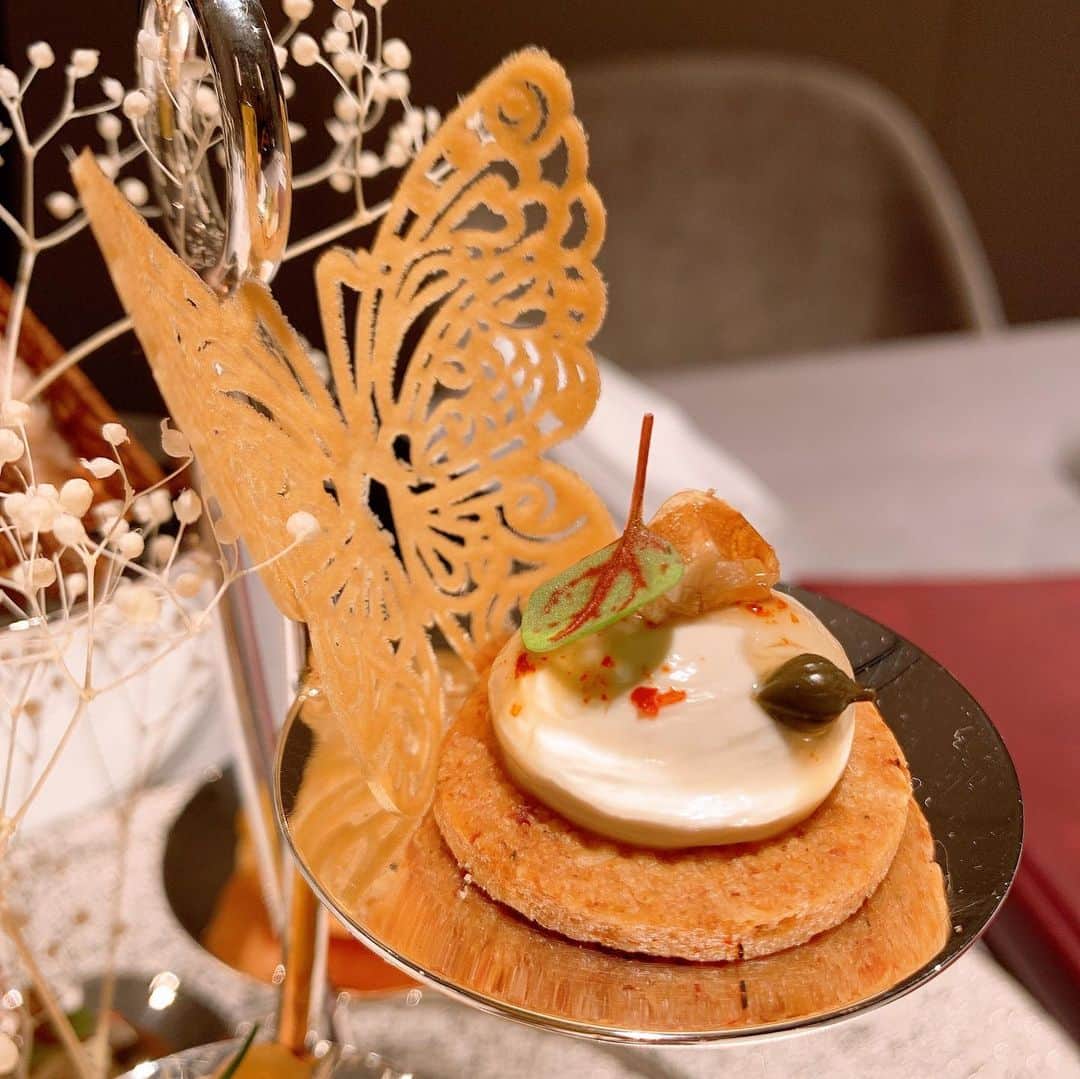 相沢礼子さんのインスタグラム写真 - (相沢礼子Instagram)「@asahina_gastronome  #アサヒナガストロノーム  #delicious  #food #chef #happy  #photooftheday #japan  #photography #beautiful #cute  #chocolate #art #ミシュラン #綺麗　#芸術  #美味しかった です🤗🙌🎉 #ご馳走様でした　🙇‍♀️ #ありがとう」11月21日 1時32分 - reikoaizawa828