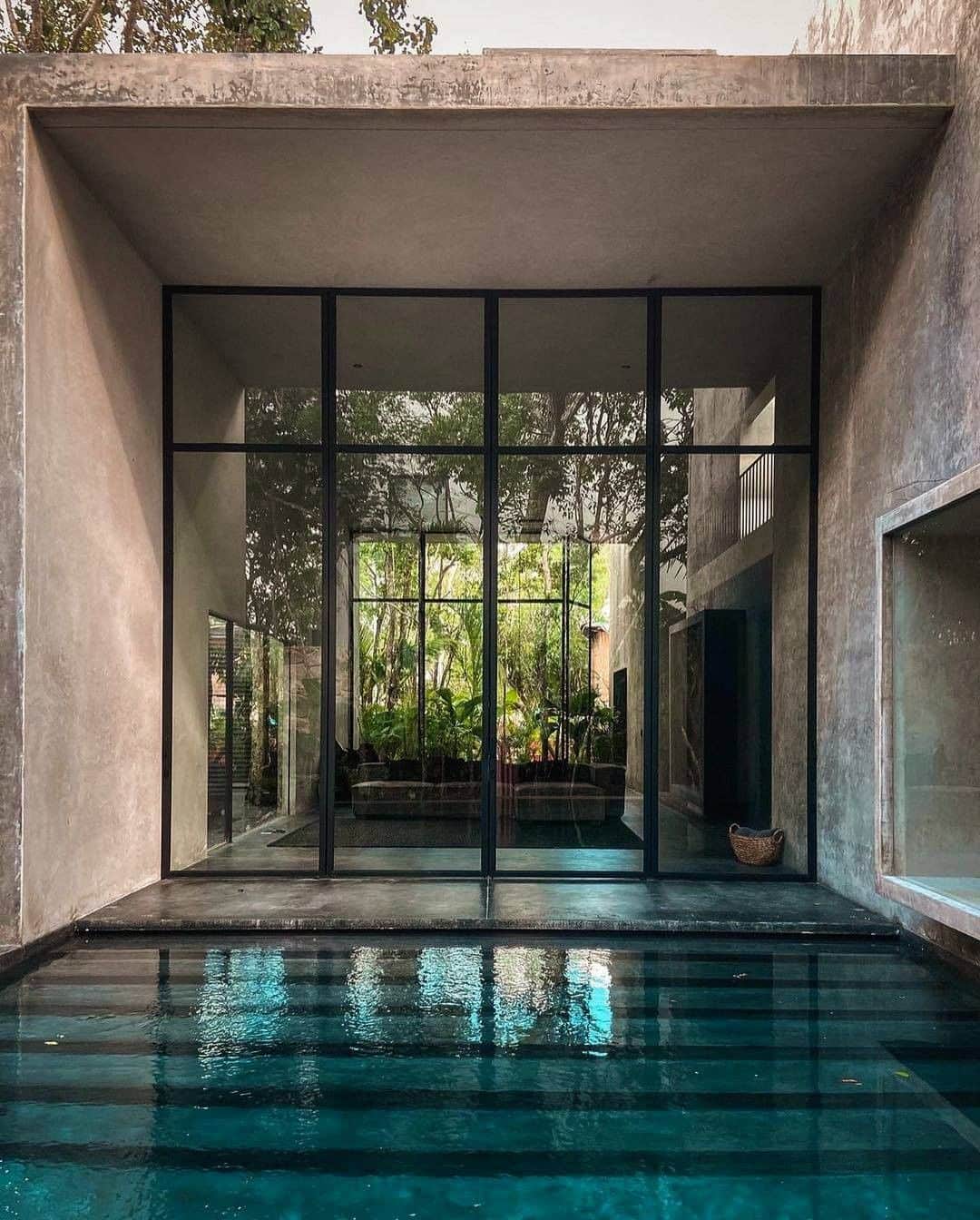 Architecture - Housesさんのインスタグラム写真 - (Architecture - HousesInstagram)「⁣ 𝐂𝐚𝐬𝐚 𝐀𝐯𝐢𝐯⁣ How impressive is this #swimmingpool?⁣ Double tap if you like it!⁣ Tag an #architecture lover.💙⁣ _____⁣⁣⁣⁣⁣ 📐 @colab_tulum⁣ 📍 Tulum, #México⁣ #archidesignhome⁣ _____⁣⁣⁣⁣⁣ #architecture #arquitectura #arquitecturamx #design #interiordesign #landscapedesign #building #instadaily #architecturephotography #terrace #architecturelovers⁣」11月21日 1時50分 - _archidesignhome_