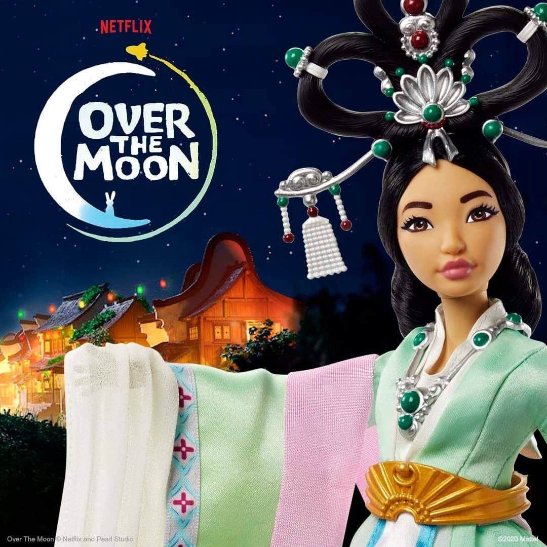 Mattelさんのインスタグラム写真 - (MattelInstagram)「Believing is everything. 💫 Bring home the #OverTheMoon Chang’e Moon Goddess Collector doll, complete with intricate robe and headpiece designed by Chinese couturier Guo Pei. Now on @amazon.」11月21日 2時00分 - mattel