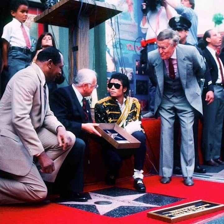 マイケル・ジャクソンさんのインスタグラム写真 - (マイケル・ジャクソンInstagram)「On this day in 1984, Michael Jackson received a Hollywood Walk of Fame Star! During his Hollywood Walk of Fame interview, Michael had this to say about his music: “It just comes, the songs just kind of create themselves. I don’t want to dissect it, really. I just let it happen.”  Have you visited his Walk of Fame Star yet?」11月21日 2時00分 - michaeljackson